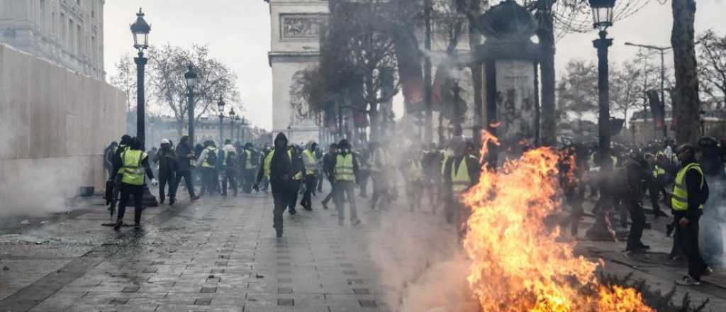 Crece la protesta en Francia y se expande a Bélgica y Holanda