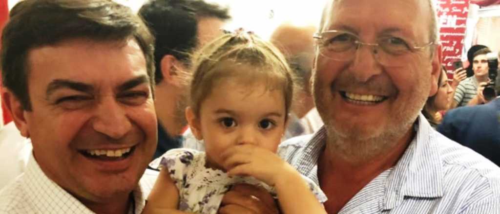 Final del "boludeo": De Marchi se sacó una foto con los nietos de Marcelino