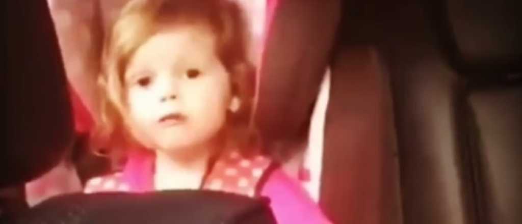 Una ni&ntilde;a de tres a&ntilde;os canta Rapsodia Bohemia de Queen