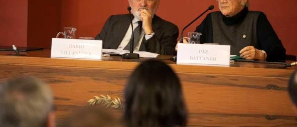 La RAE incorpor&oacute; palabras como "meme", "selfi" y "sororidad"