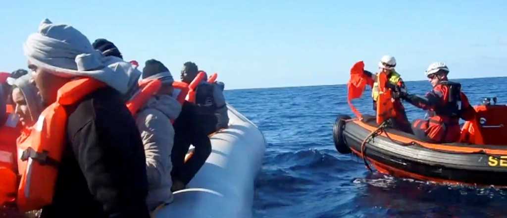 España rescató a 128 inmigrantes que intentaban llegar en pateras