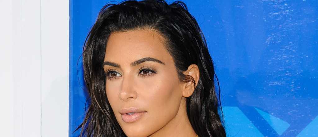Kim Kardashian preocupada por su enfermedad en la cara