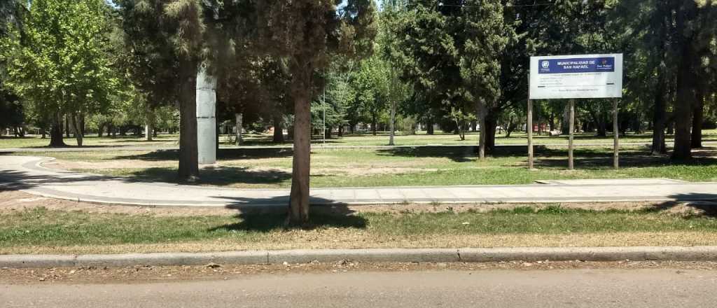 Falleci&oacute; un joven de 25 a&ntilde;os en San Rafael al chocar contra un &aacute;rbol