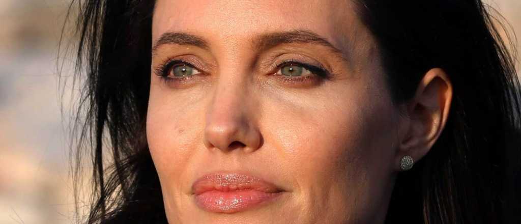 &iquest;Con qu&eacute; mujer casi se casa Angelina?