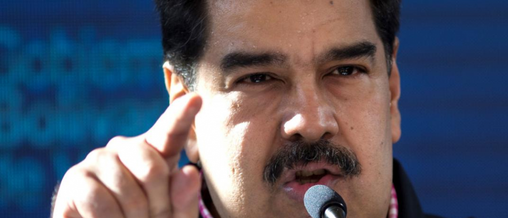 Maduro afirma que tiene la lealtad de las fuerzas militares