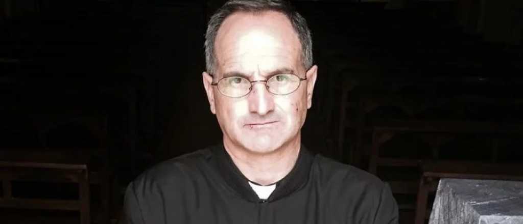 El cura Scarlata confes&oacute; que manten&iacute;a una relaci&oacute;n con Valeria Cornejo