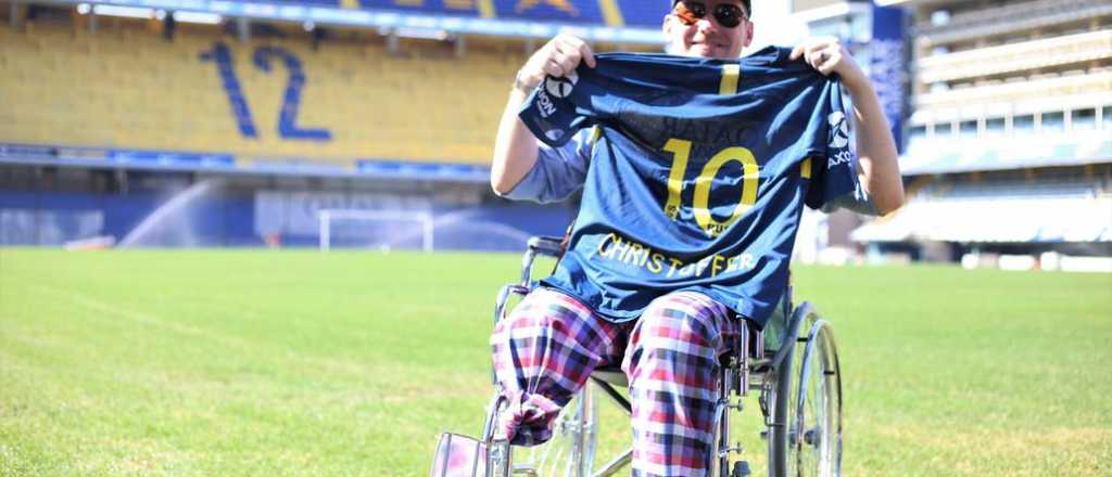 El turista sueco que sufrió la amputación de una pierna visitó la Bombonera