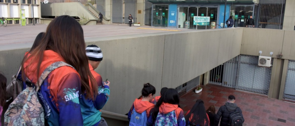 Dictan talleres gratuitos para jóvenes universitarios en Ciudad