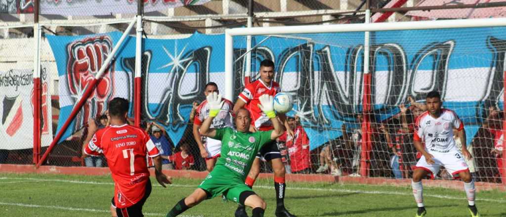 Maipú le ganó 2-1 a Huracán Las Heras por Copa Argentina