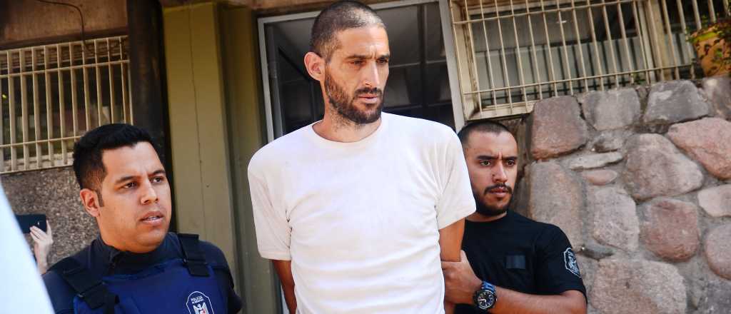 Pereg inició una huelga de hambre en la cárcel