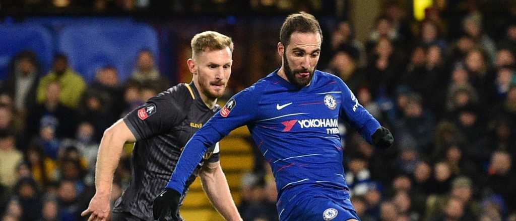 Debut sin goles: Higuaín tuvo su estreno en Chelsea, que ganó por goleada