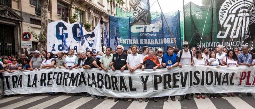 La oposición se reúne con la CGT y se prepara para discutir la Reforma Laboral