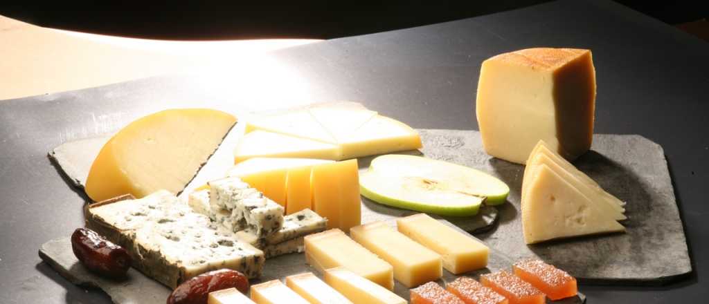 La Anmat prohibió la venta de un queso en todo el país