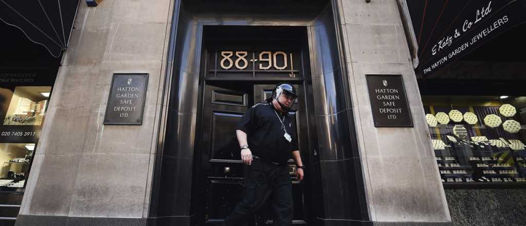 Robaron 300 millones de dólares en diamantes