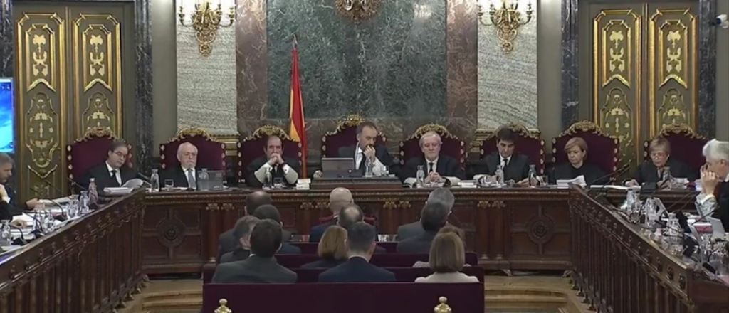 Comienza en España el juicio histórico contra los independentistas catalanes 