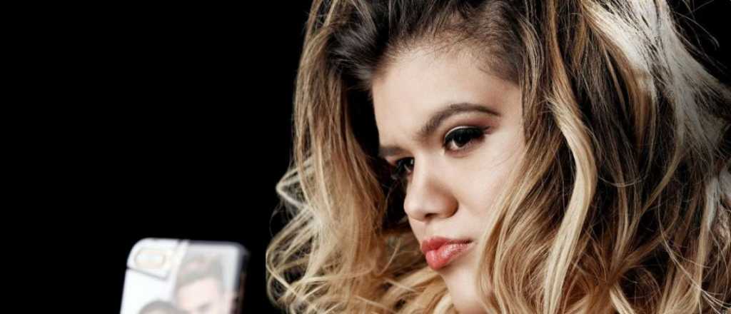 More Rial, reci&eacute;n salida de la ducha y al borde de la censura