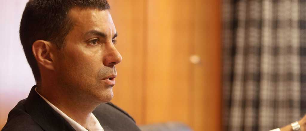 Para Urtubey asegura que est&aacute; lejos de acordar con los K