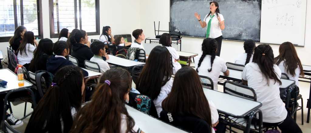 ¿Por qué no hay clases en turnos tarde y noche en estas escuelas de Mendoza?
