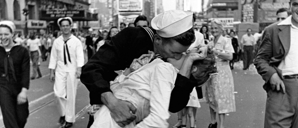 Murió el marino de la foto en Time Square que marcó el fin de la guerra