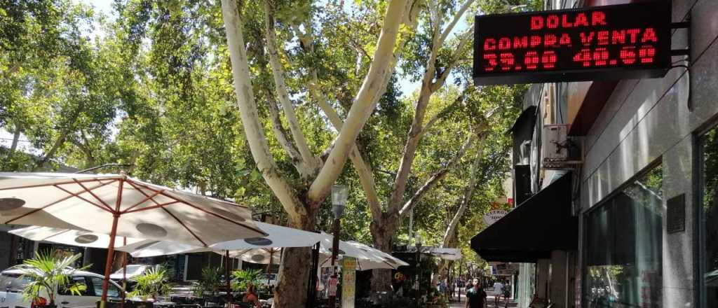 Dólar hoy: en Mendoza volvió a subir y pasó los $40