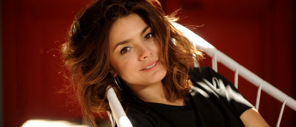 Natalie Pérez cambió de look y está irreconocible