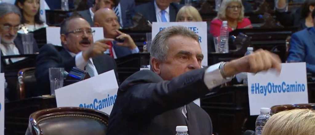 La oposici&oacute;n calific&oacute; el discurso de Macri como "vac&iacute;o" y "mentiroso"