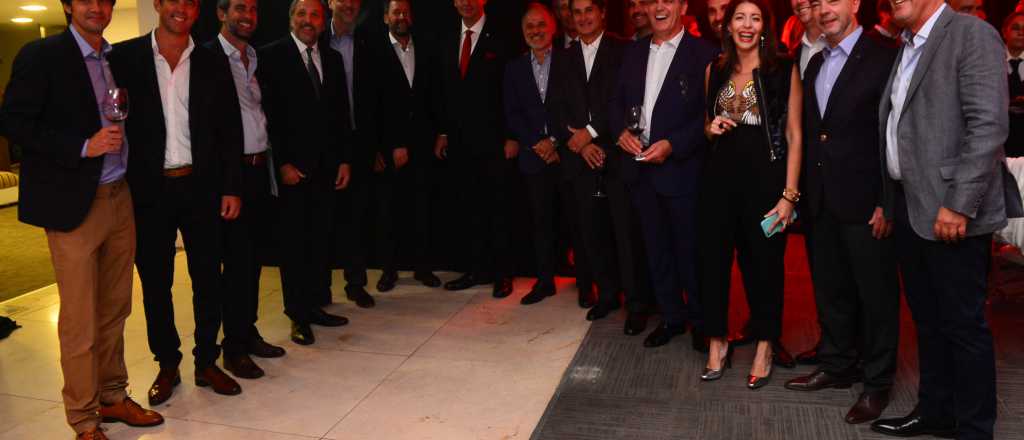 Un lujo: la Vía Blanca desde los balcones del Banco Supervielle