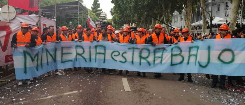 Grupos a favor de la miner&iacute;a pidieron que se derogue la ley 7722