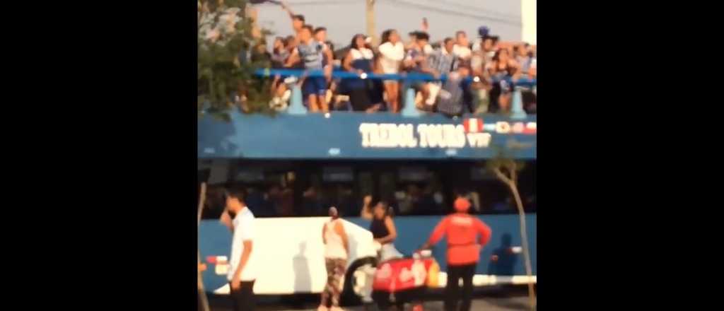 Video: la admiración de los peruanos frente a los hinchas del Tomba