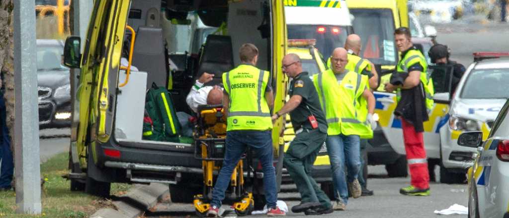 Brutal atentado en Nueva Zelanda con 49 muertos
