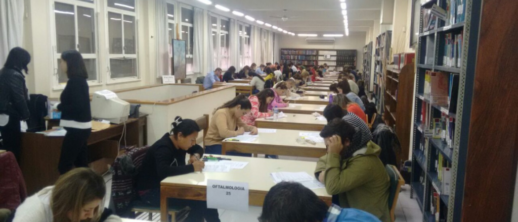 Salud convoca a residentes para cubrir más de 300 puestos