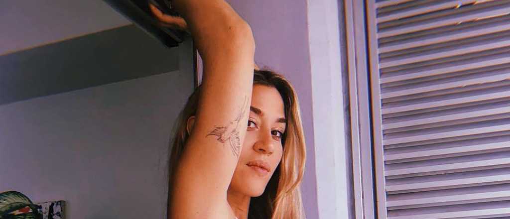 Jimena Bar&oacute;n pos&oacute; semidesnuda porque la ropa "le queda mal"