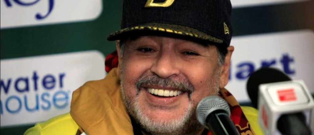 Maradona está a un paso de dirigir en la Superliga