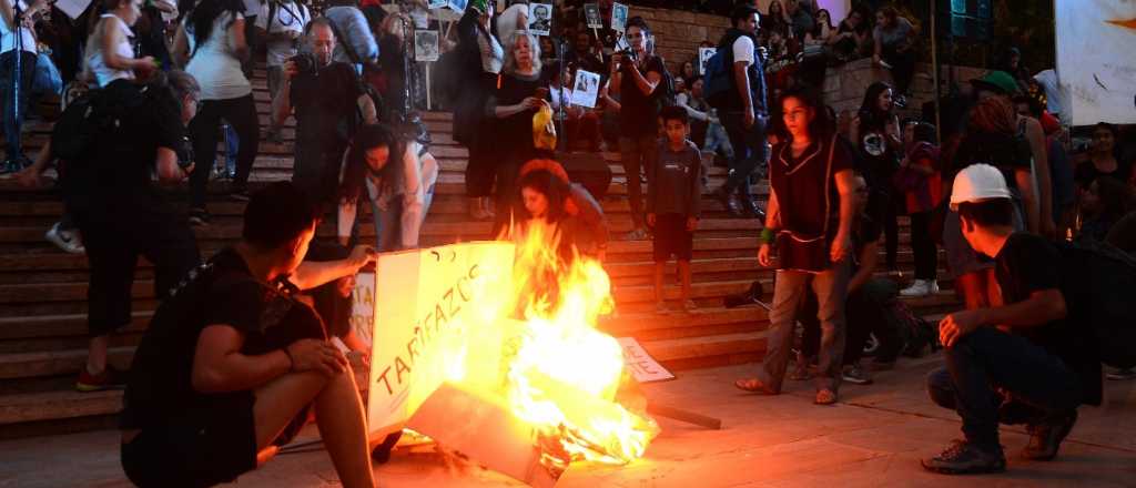 Por las calles de Mendoza reclamaron Memoria, Verdad y Justicia