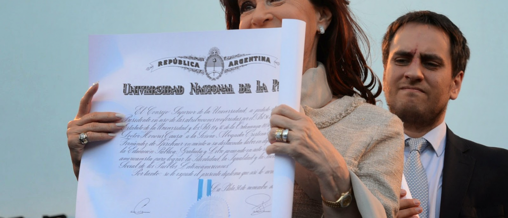 La nueva operaci&oacute;n K en torno al "diploma" de abogada de Cristina