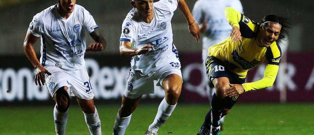 El Tomba no pudo y solo empat&oacute; en Chile