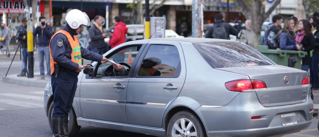 No harán multas por licencias de conducir vencidas en Mendoza