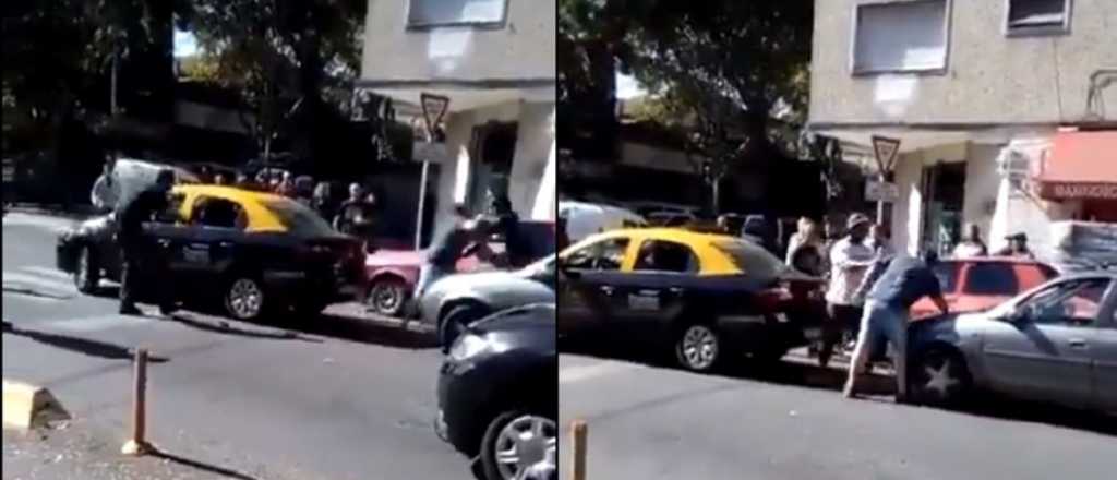 Video: la locura de un taxista, a las piñas y chocando a otro conductor