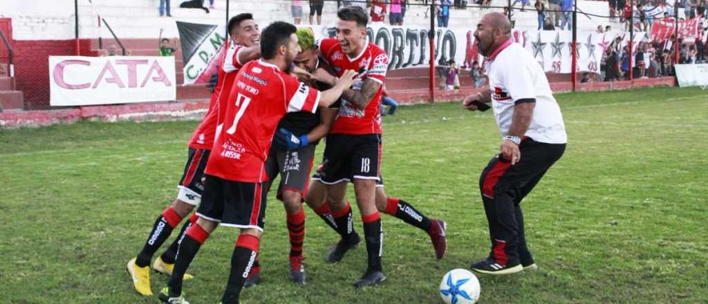 Federal A: Maip&uacute; elimin&oacute; a Camioneros por penales y avanz&oacute; en la Rev&aacute;lida