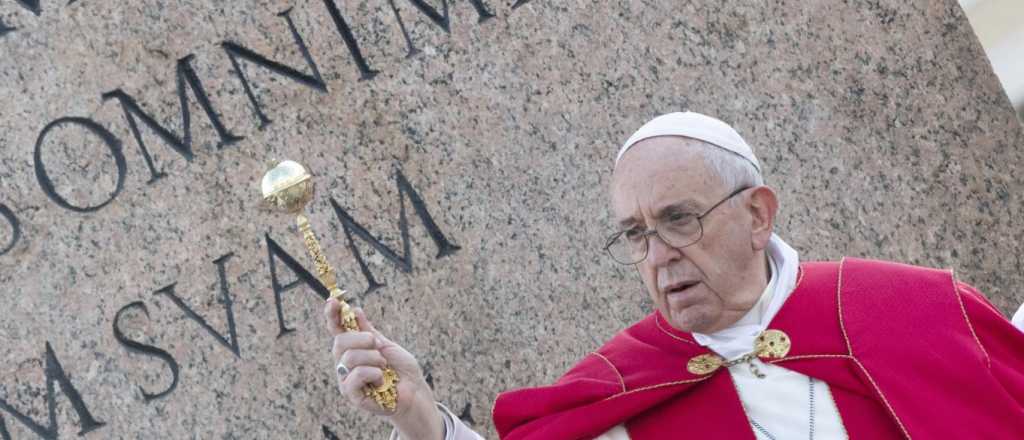 En Domingo de Ramos, el Papa criticó "el triunfalismo"