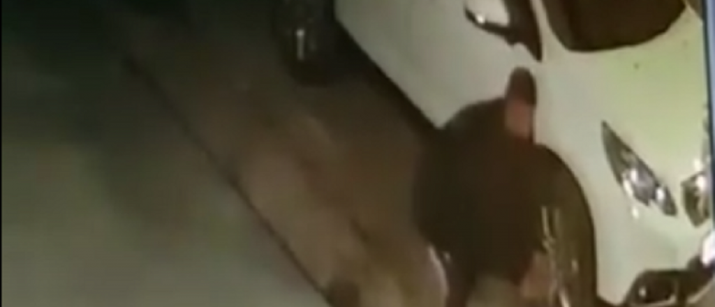 Robó una rueda de un auto y fue detenido en Godoy Cruz