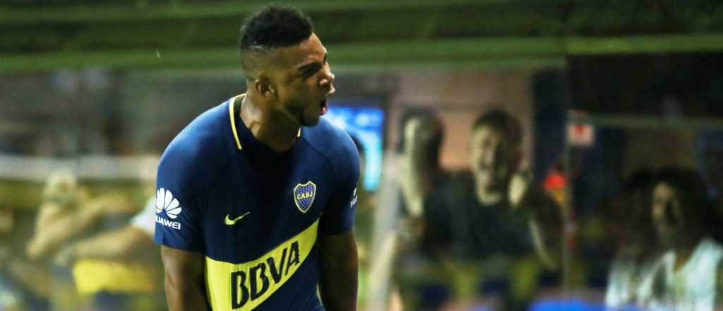 Video: le hicieron "un ca&ntilde;o" a un jugador de Boca y recibi&oacute; patadas 