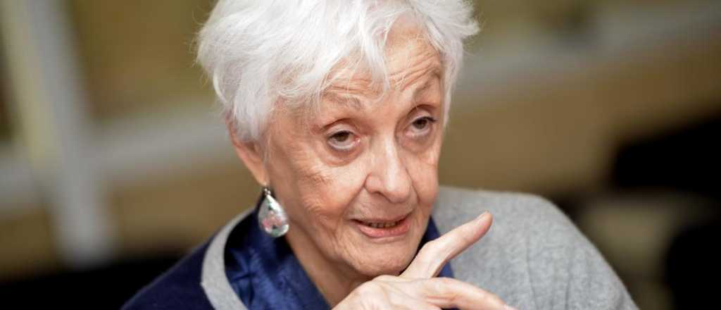 Meijide, dur&iacute;sima contra la Comisi&oacute;n de la Memoria que investiga al periodismo