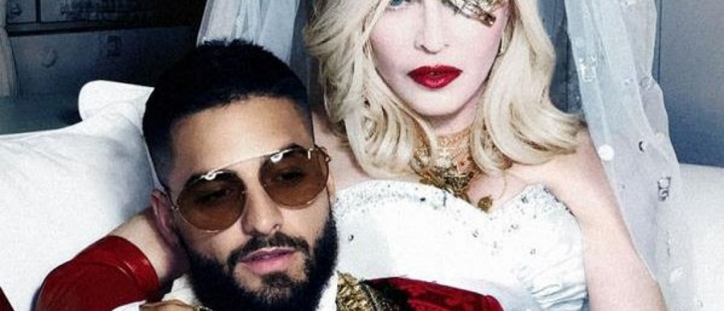 Madonna y Maluma se animan besarse en su nuevo video
