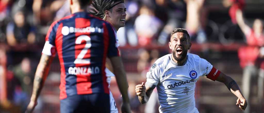Copa Superliga: Argentinos madrugó a San Lorenzo y ganó el primer partido