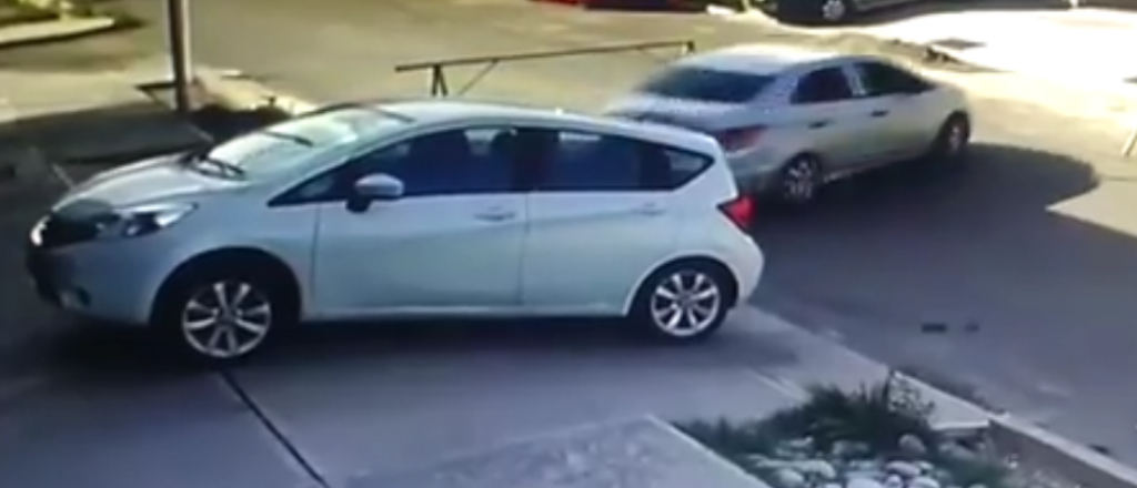 Video: roban una rueda en menos de un minuto y en pleno día en Carrodilla