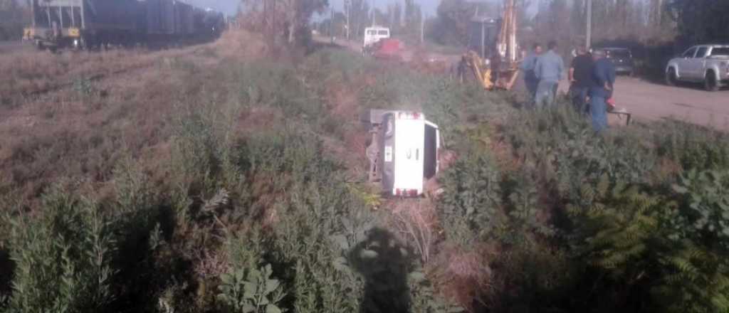 Un tren arrolló a una camioneta en Maipú