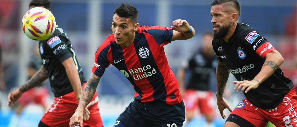 Argentinos ahondó la crisis de San Lorenzo y lo eliminó de la Copa Superliga