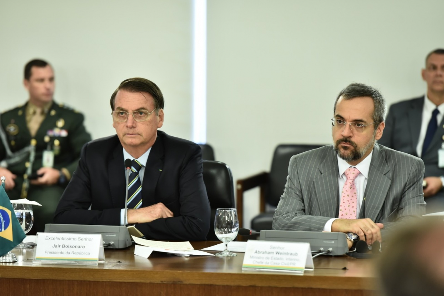 El ministro de educación de Bolsonaro explicó el recorte con ...