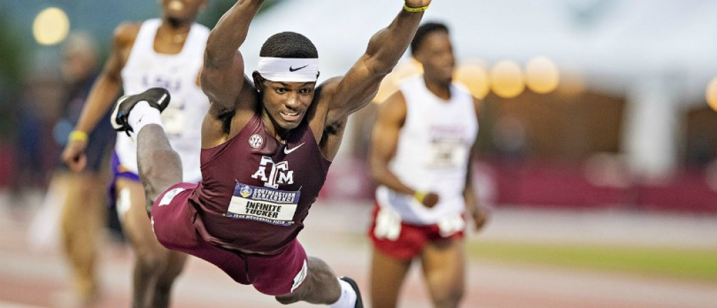 Video: un corredor se tir&oacute; de "palomita" para ganar una carrera